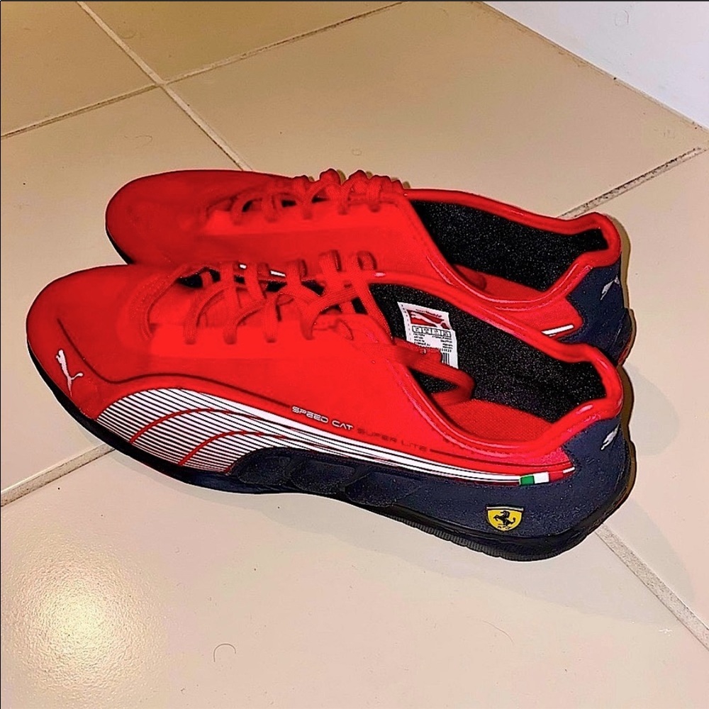 Puma Ferrari sports fluxion sneaker